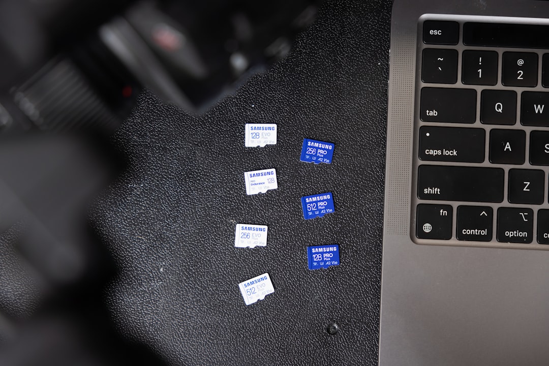 como-solicitar-isencao-de-ipva-sp Um Teclado Preto E Um Laptop Preto K0BRB Q5Xcw